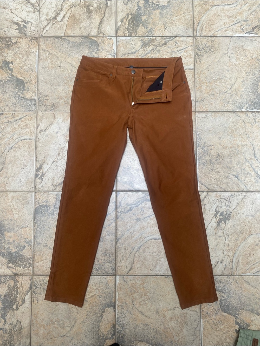 Lululemon Men's Brown Slim Chino Pants Size 32